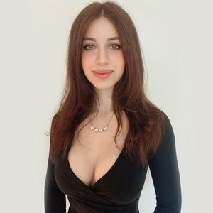 Meet your Posher, Luxury Lina